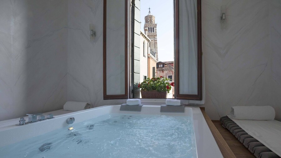 Palazzo Paruta & Wellness Apartments