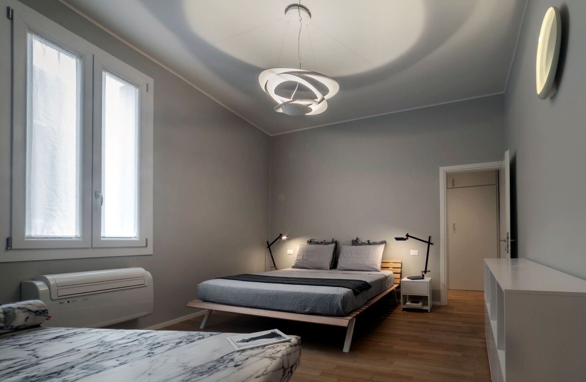 Premium bedding, down comforters, in-room safe, WiFi (free)