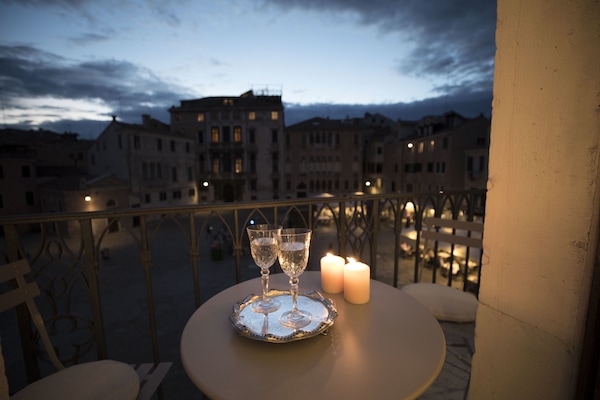 Appartamento Royal, edificio separato (Wellness 704 40mt dall'hotel LOC09471) | Balcone