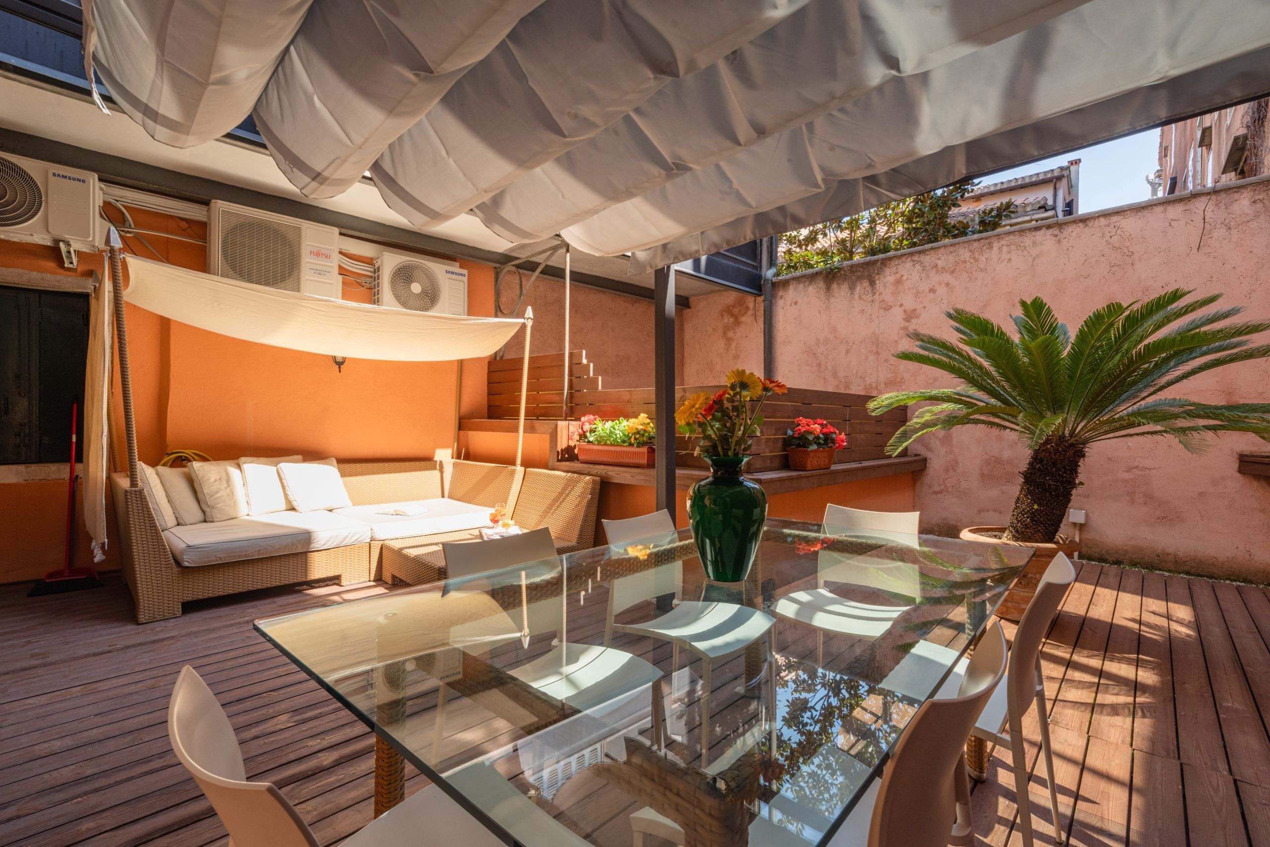 Deluxe Apartment, 1 Bedroom, Terrace, Annex Building (50 mt di distanza  027042-UAM-00410) | Terrace/patio