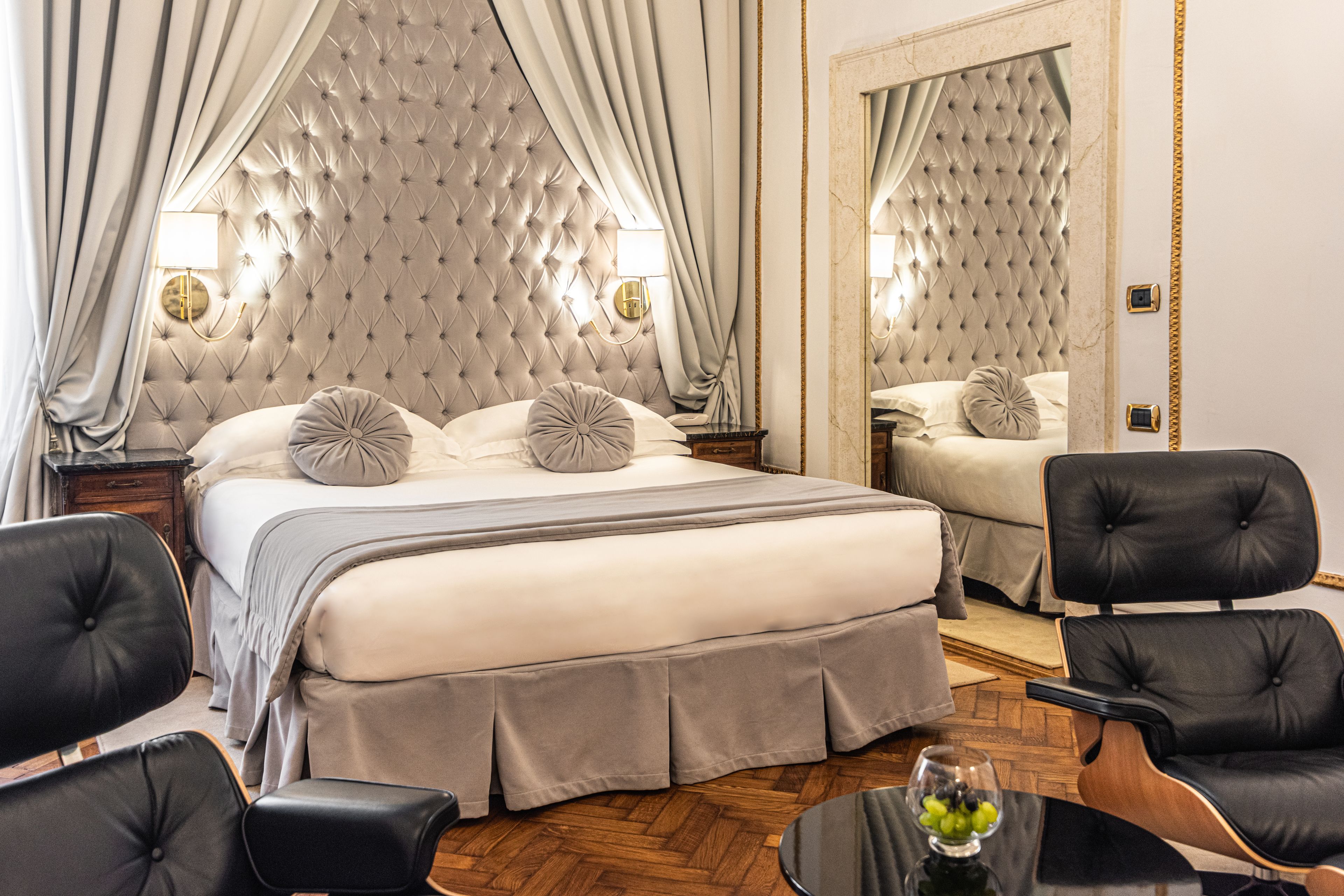 premier suite, 1 king bed, canal view | 1 bedroom, premium bedding, down duvets, in-room safe