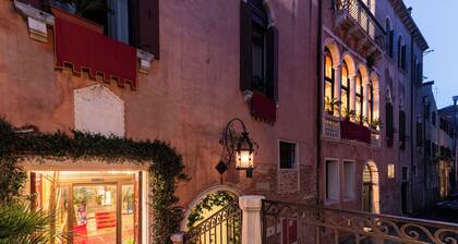 Palazzo Paruta & Wellness Apartments