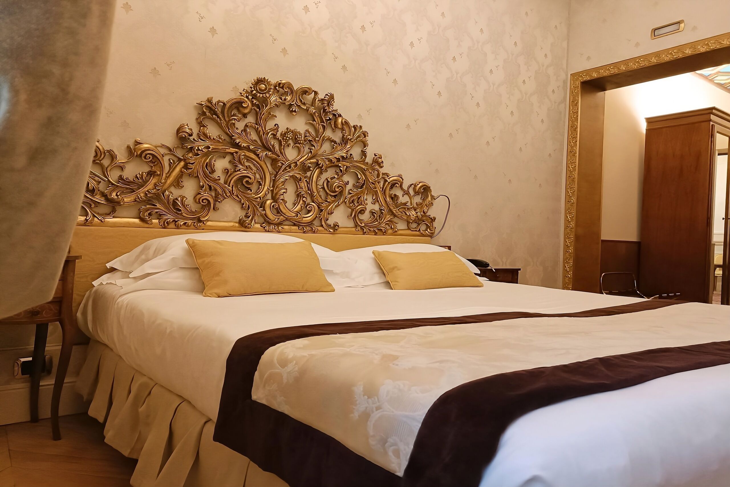 Junior Suite, 1 King Bed, Terrace | Premium bedding, down comforters, in-room safe, free WiFi