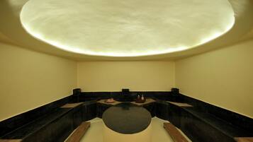 Sauna, hot tub, steam room, hot springs/mineral springs, body treatments