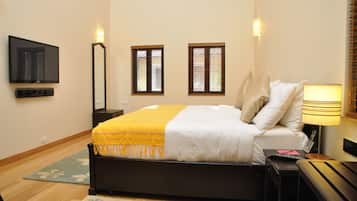Villa, 1 King Bed | 1 bedroom, minibar, in-room safe, individually furnished