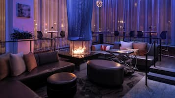 2 bar/lounge, salone nella hall