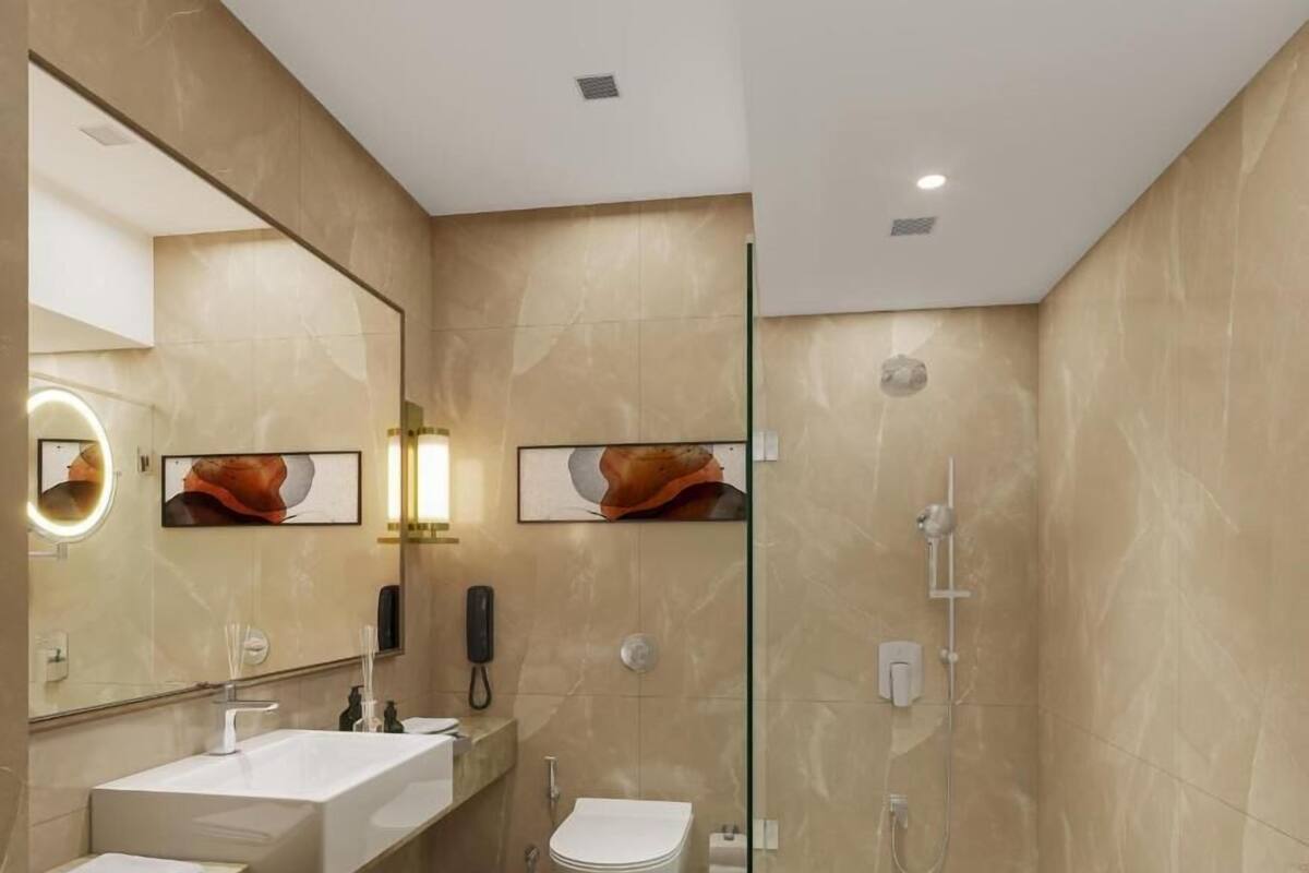 Bathroom | Free toiletries, hair dryer, bathrobes, slippers
