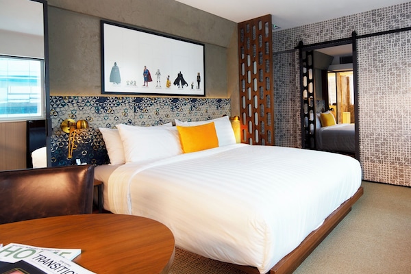 Premium bedding, pillowtop beds, minibar, in-room safe