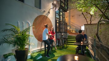 Bar (in der Unterkunft)