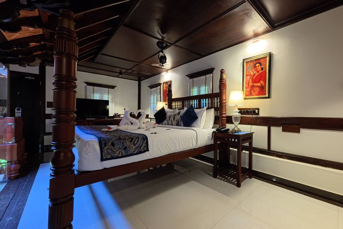 Premium bedding, minibar, in-room safe