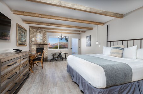 Sky Ranch Lodge - Image 78