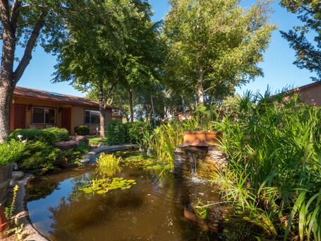 Sky Ranch Lodge - Image 58