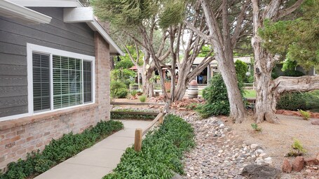 Sky Ranch Lodge - Image 60
