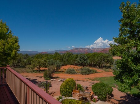 Sky Ranch Lodge - Image 103