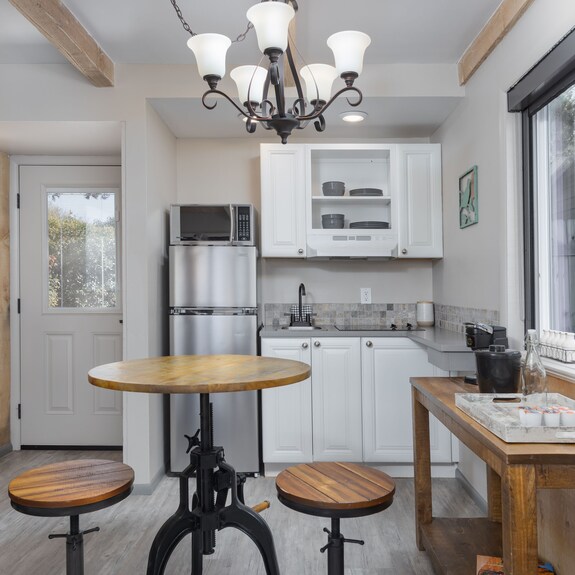 Sky Ranch Lodge Reviews, Deals & Photos 2024 - Expedia