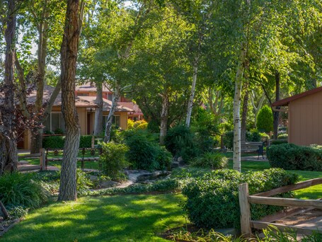 Sky Ranch Lodge - Image 63
