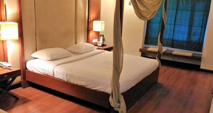 Hotel Taj Tristar