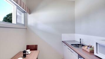 Executive King Room | Private kitchen