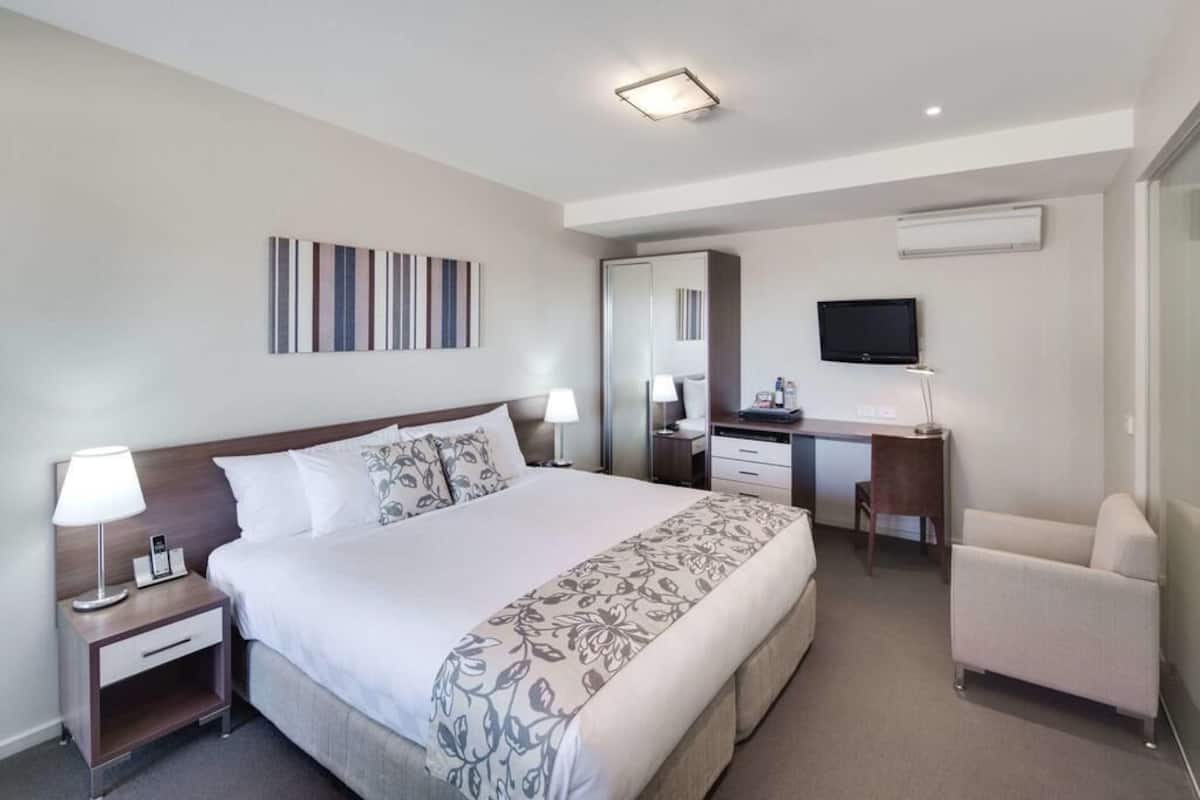 Executive King Room
