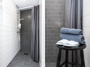 Economy Twin Room, Shared Bathroom | Bathroom