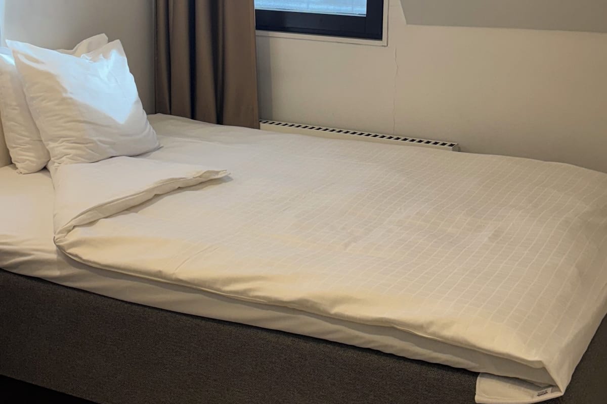 Economy-Doppelzimmer, Gemeinschaftsbad (140 cm bed)