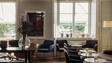 Frühstück, Mittagessen und Abendessen