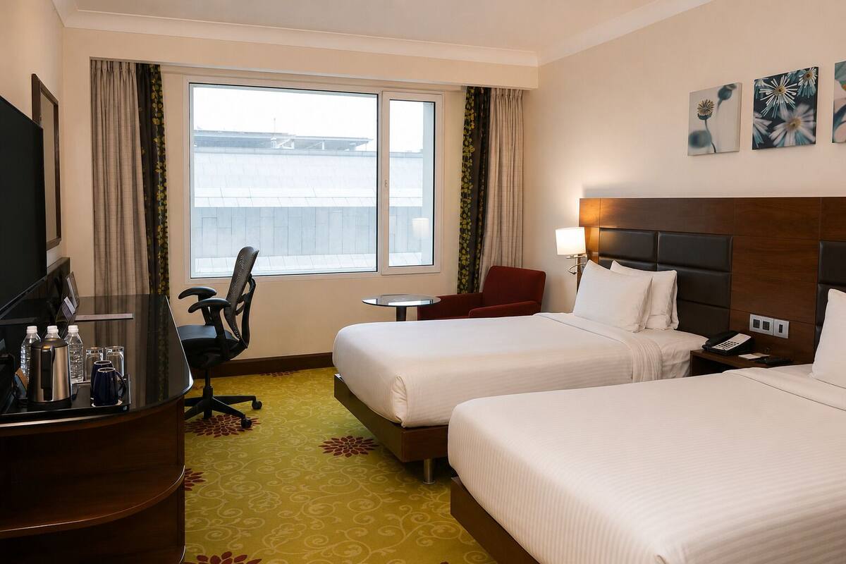 Premium Room, 2 Twin Beds | Premium bedding, in-room safe, desk, laptop workspace
