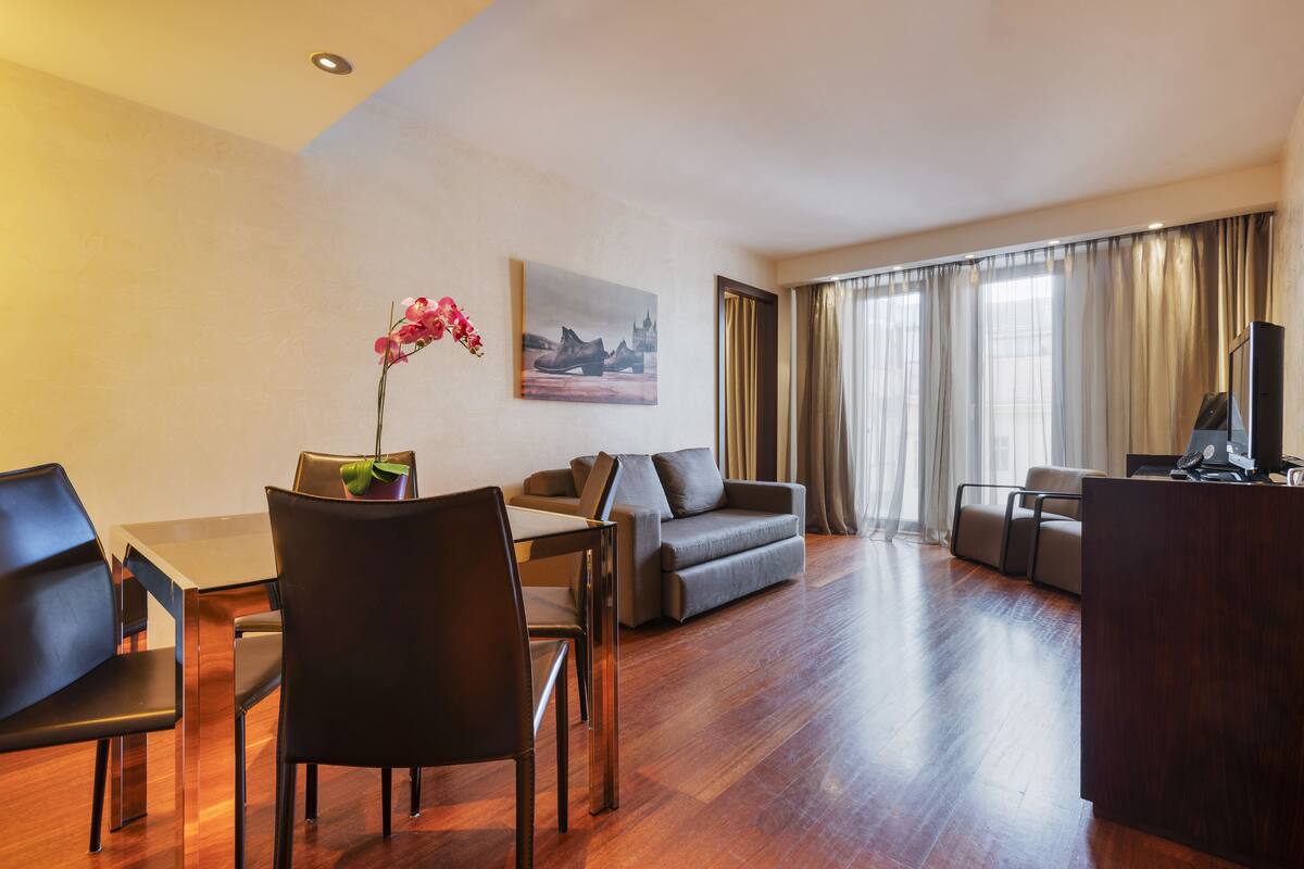 Premium bedding, memory-foam beds, minibar, in-room safe