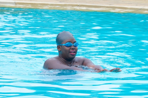 Outdoor pool, pool loungers