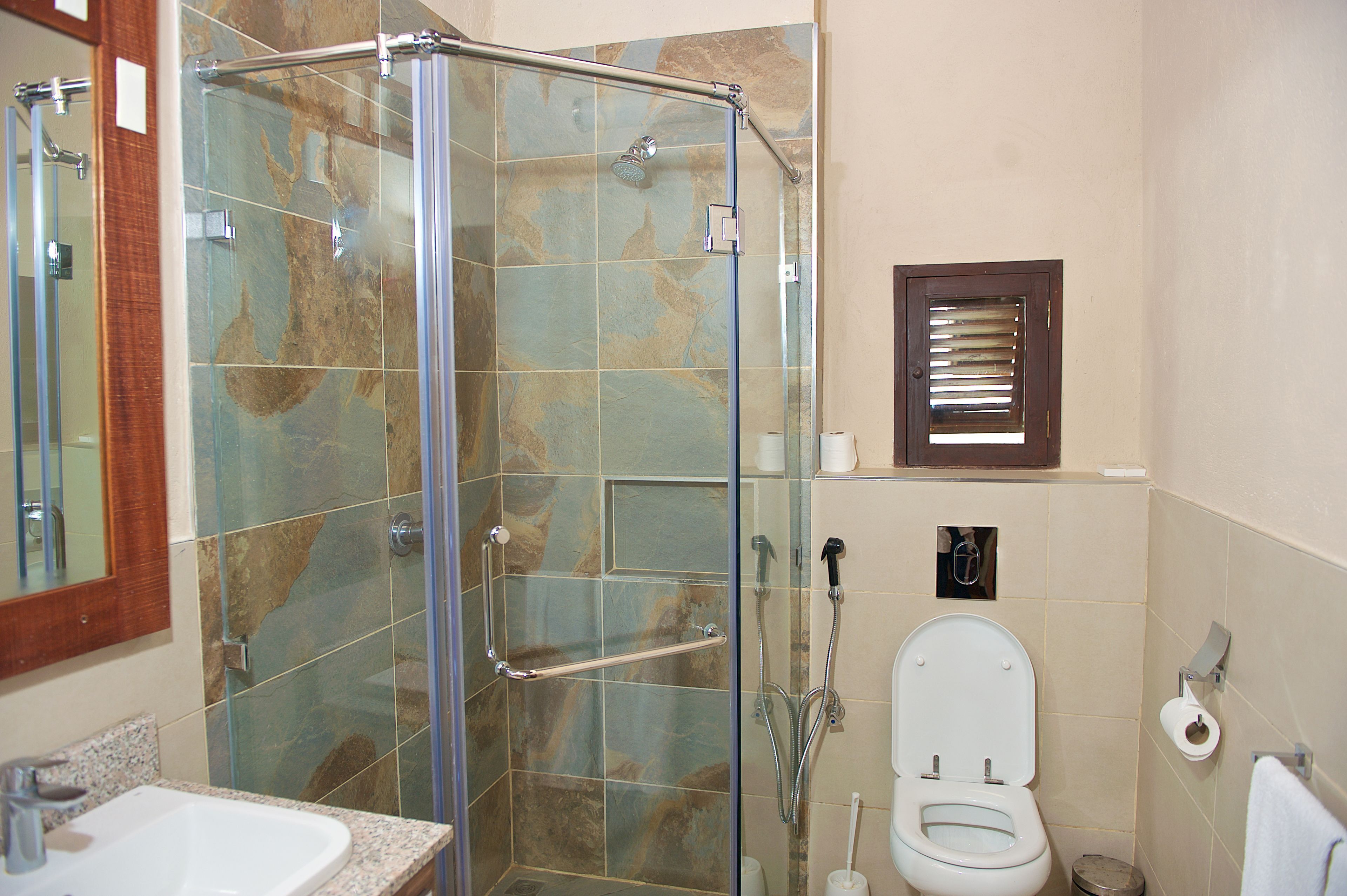Bathroom | Shower, rainfall showerhead, free toiletries, hair dryer