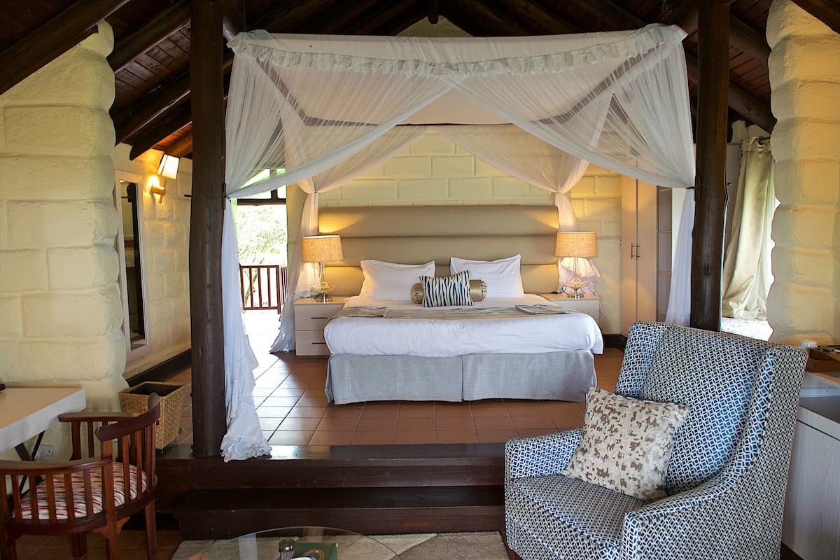 Standard Room | Premium bedding, pillowtop beds, in-room safe, desk