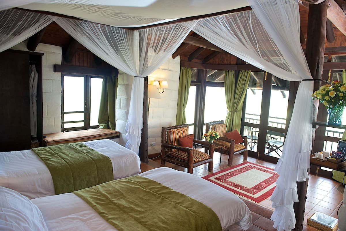 Premium bedding, pillow-top beds, in-room safe, desk