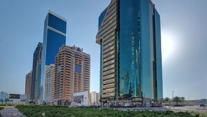 واجهة المنشأة