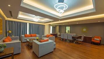 Apartment, 4 Bedrooms | In-room safe, iron/ironing board, free cribs/infant beds, rollaway beds