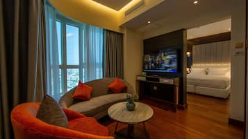 Studio Suite Deluxe | Két bảo mật tại phòng, bàn ủi/dụng cụ ủi quần áo