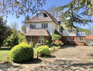 Exterior - Melford House (Farnborough)