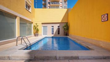 Outdoor pool, pool loungers