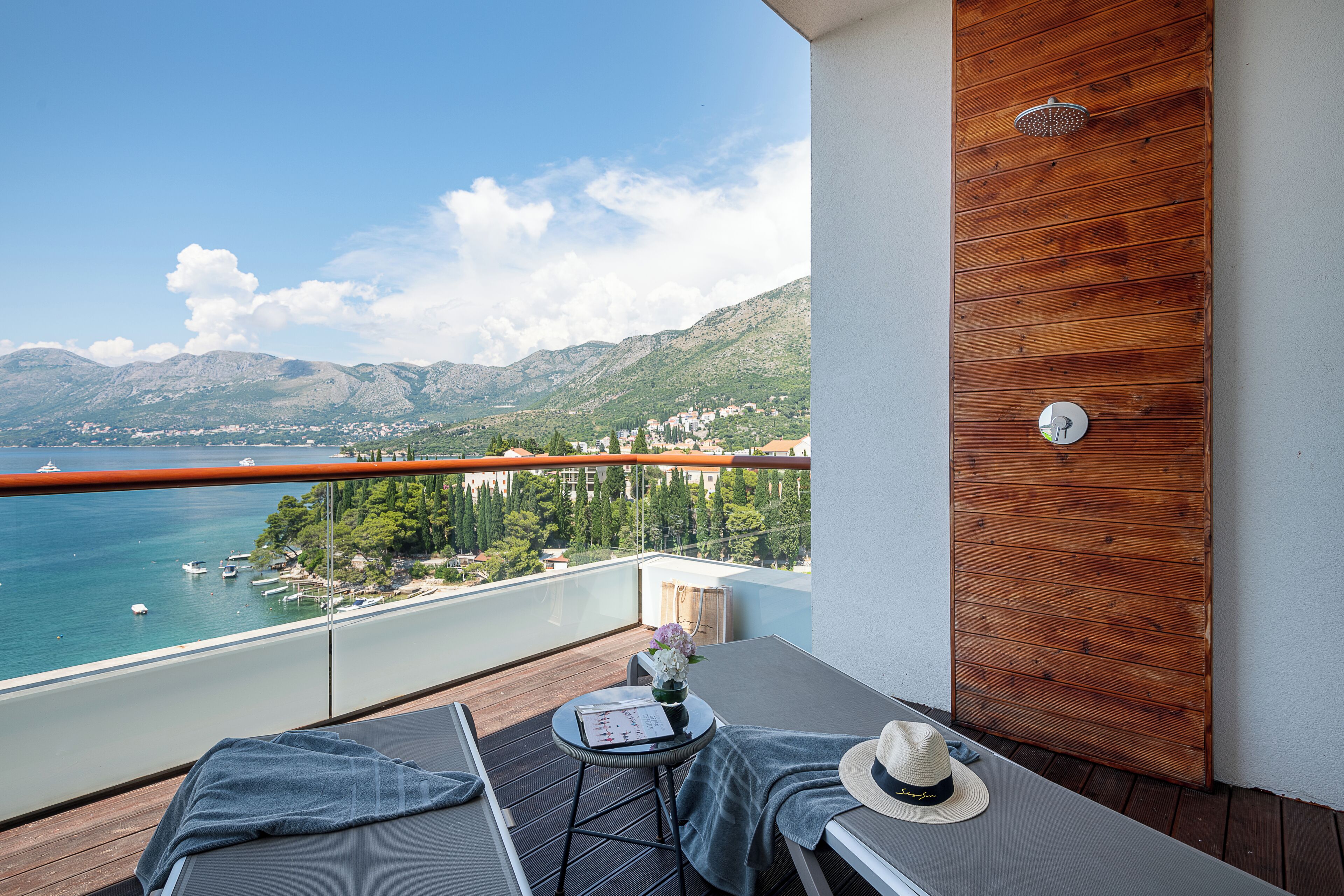 Suite Junior, balcon, vue mer | Terrasse/Patio