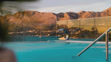 Outdoor pool, pool loungers