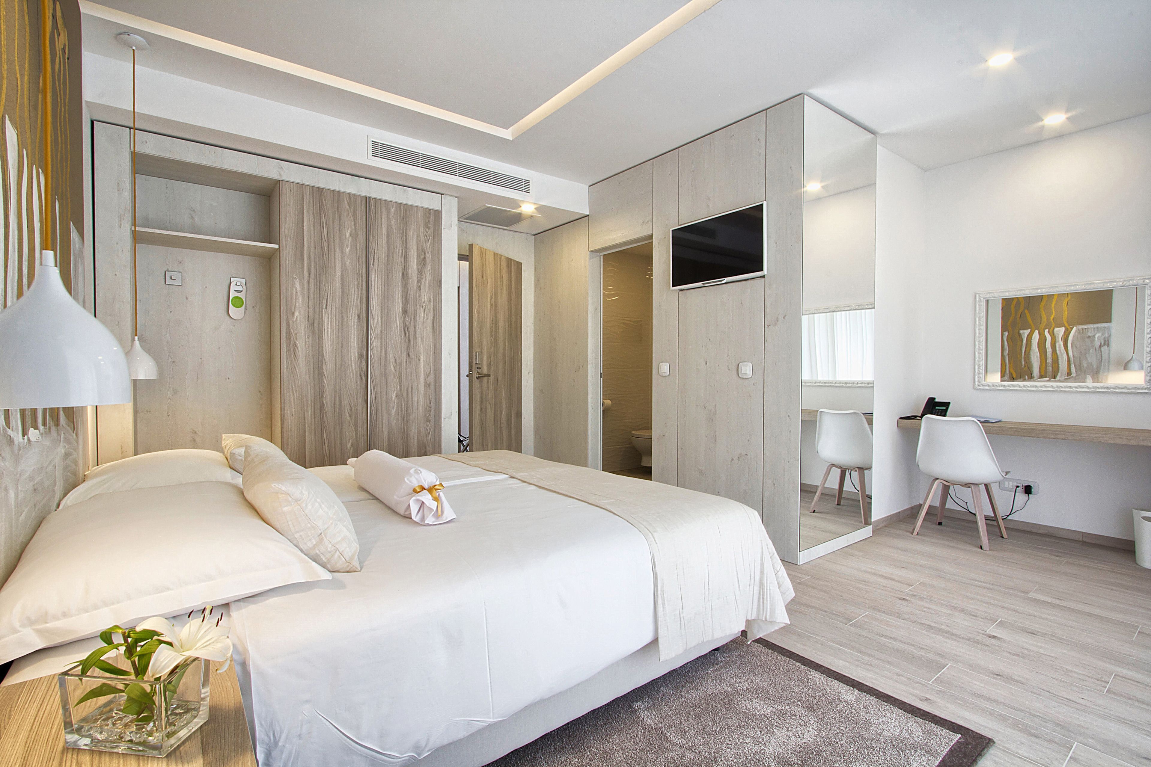 In-room safe, desk, blackout curtains, free WiFi
