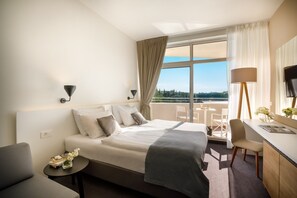 Superior double room with sea view and balcony | View from room