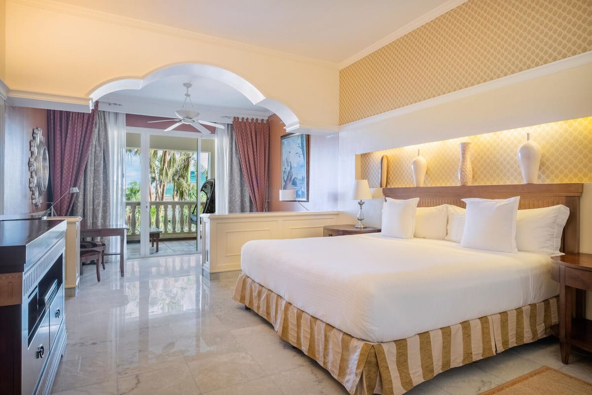 Frette Italian sheets, premium bedding, down comforters, free minibar