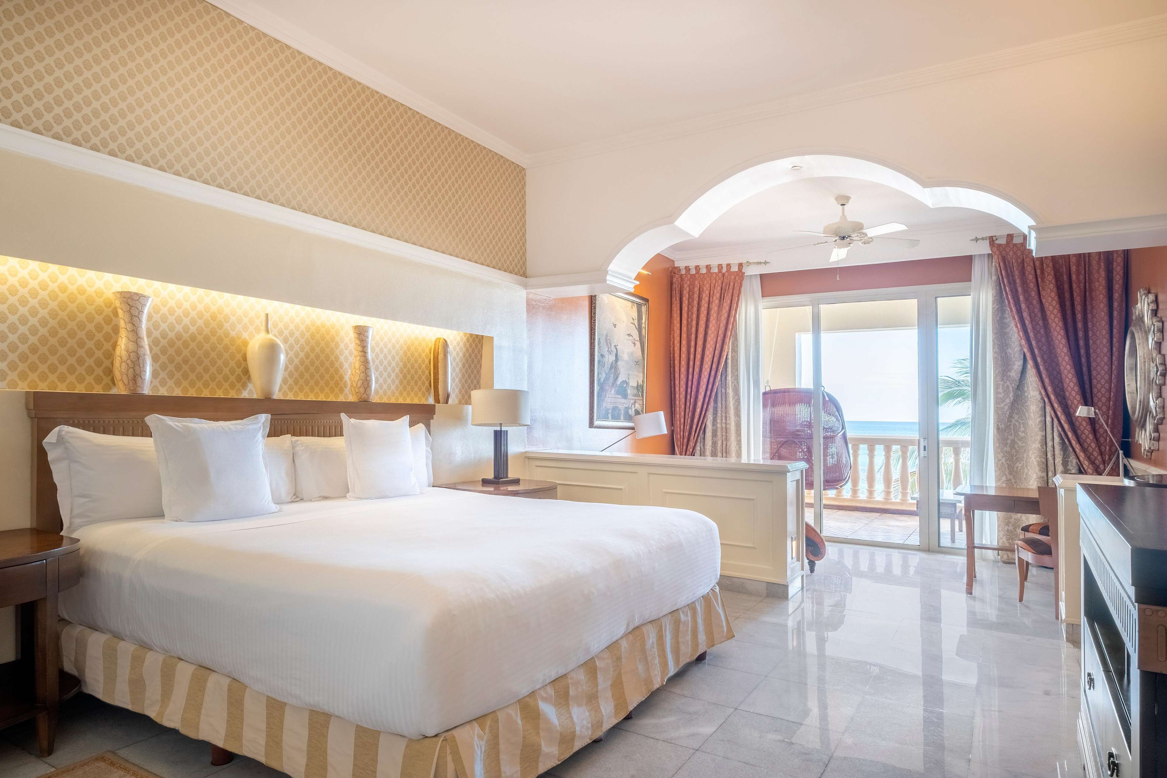 Frette Italian sheets, premium bedding, down comforters, free minibar