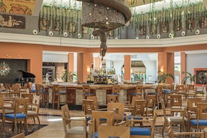 8 bars/lounges, poolside bar, beach bar - Iberostar Selection Paraíso Maya Suites - All Inclusive (Playa del Carmen)
