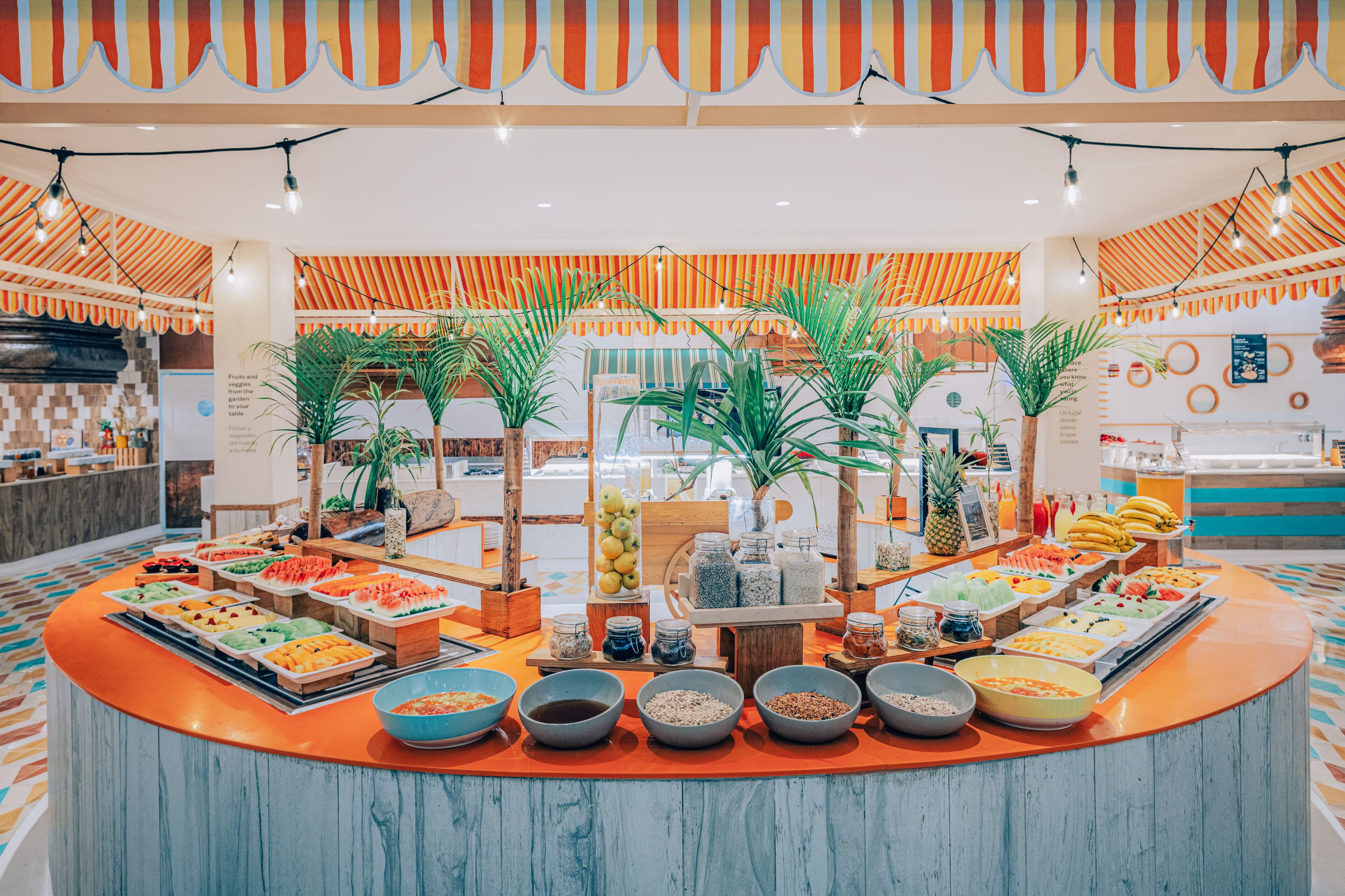 Petit déjeuner buffet compris tous les jours