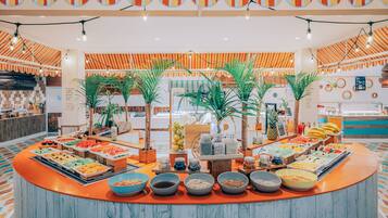 Petit déjeuner buffet compris tous les jours