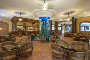 10 bars/lounges, 2 poolside bars, 2 beach bars, swim-up bar