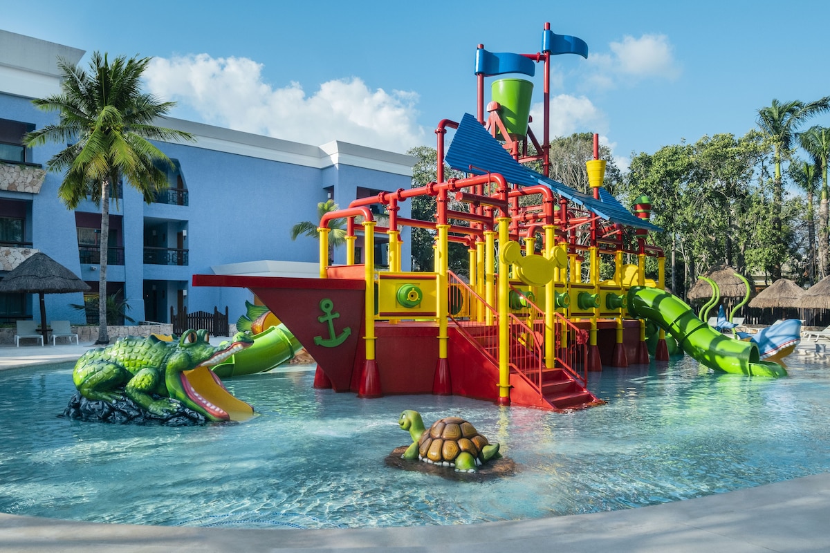 Iberostar Paraiso Lindo Water Park