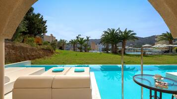 Deluxe Double Room, Garden View (Sharing pool) | Individually decorated, individually furnished, free WiFi, bed sheets