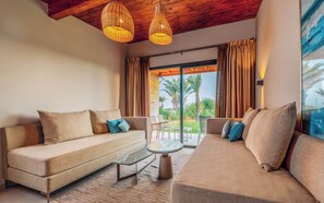 Superior-Bungalow (Private Garden)